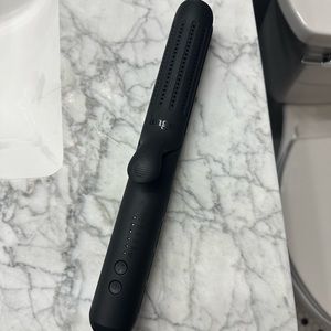 Lange Black Hair Tool